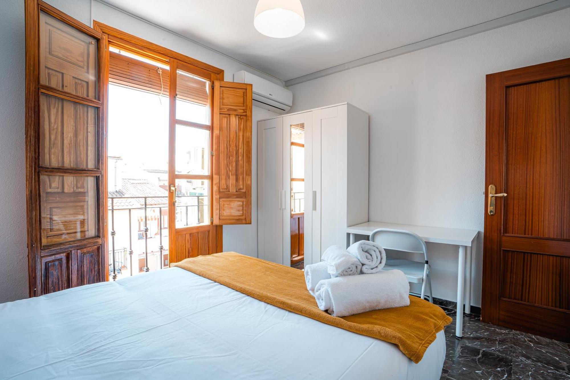 Qh Plaza San Isidro Apartment Granada Exterior photo