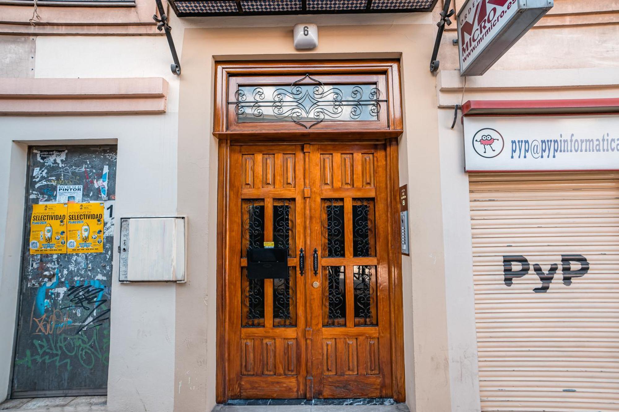 Qh Plaza San Isidro Apartment Granada Exterior photo